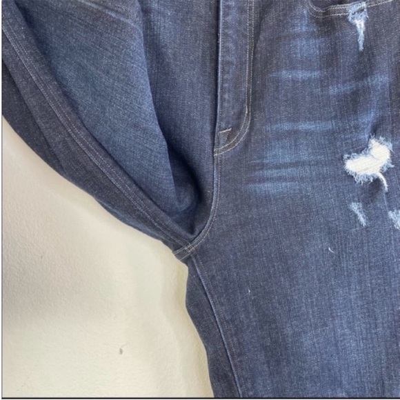 MARC BY MARC JACOBS High Rise Flare Distressed Flare Jeans size 29 - Picture 11 of 12